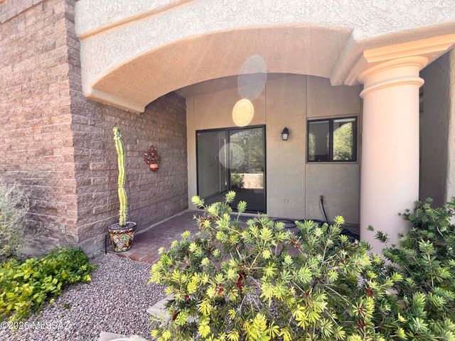 7300 E Calle Alba Serena, Tucson, AZ 85750