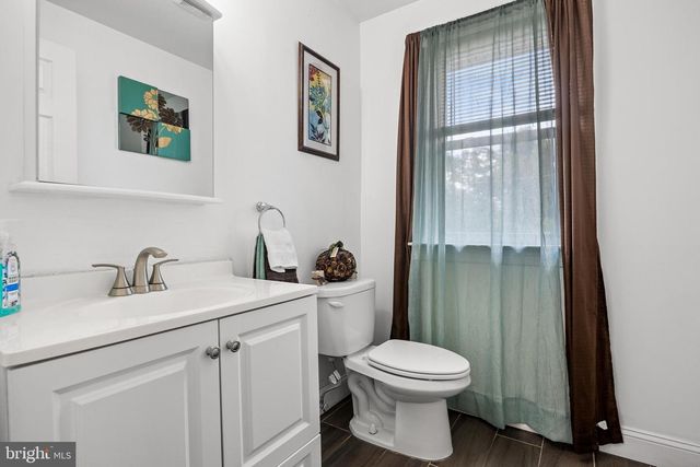 12 PINE LN, Willingboro, NJ 08046