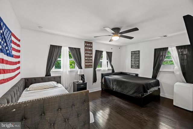 12 PINE LN, Willingboro, NJ 08046