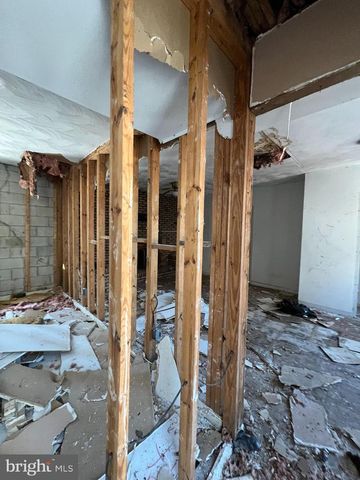 4530 DIX ST NE, Washington, DC 20019