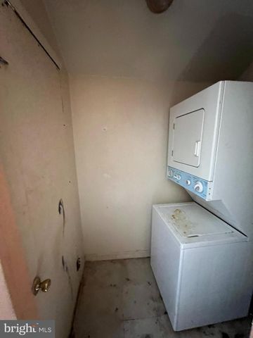 4530 DIX ST NE, Washington, DC 20019