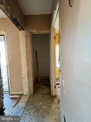 4530 DIX ST NE, Washington, DC 20019