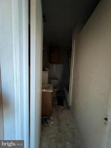 4530 DIX ST NE, Washington, DC 20019