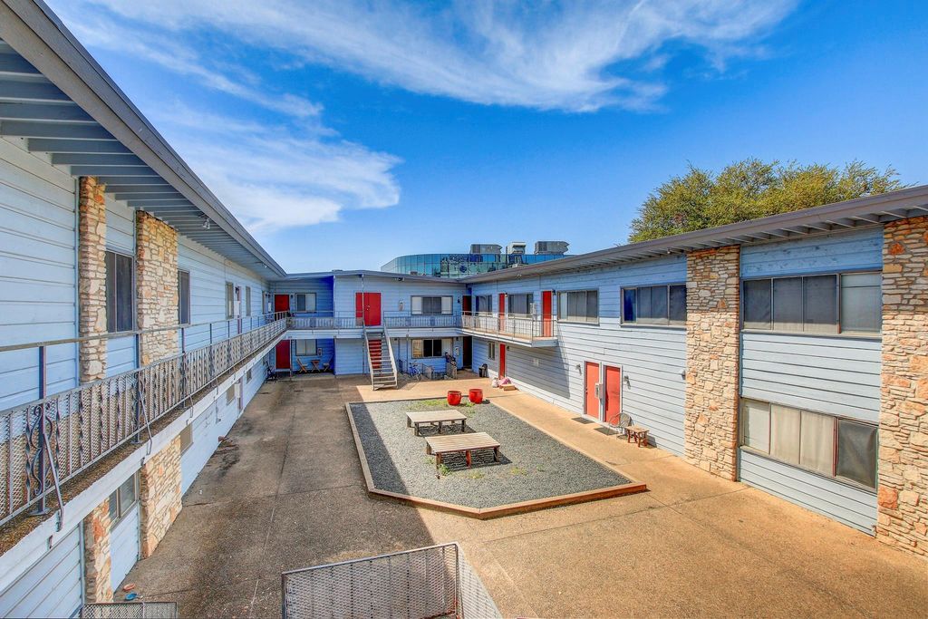 2408 Longview ST 211, Austin, TX 78705