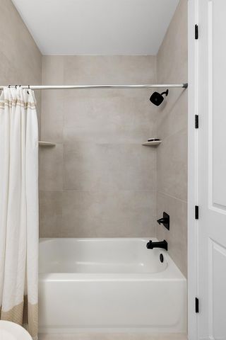 5926 Everton Avenue, Troy, MI 48085