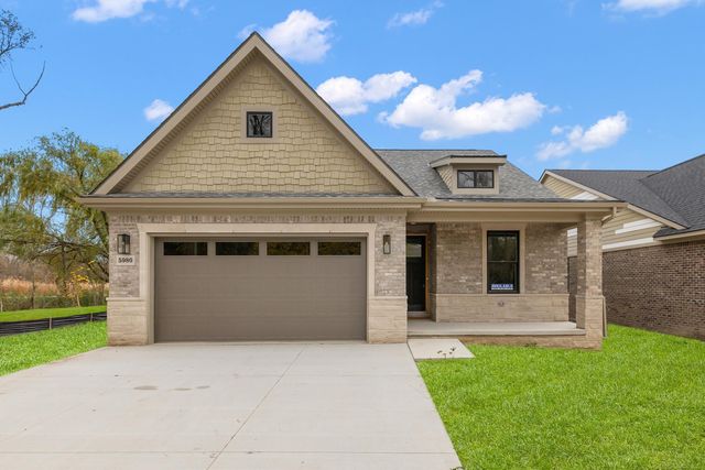 5926 Everton Avenue, Troy, MI 48085