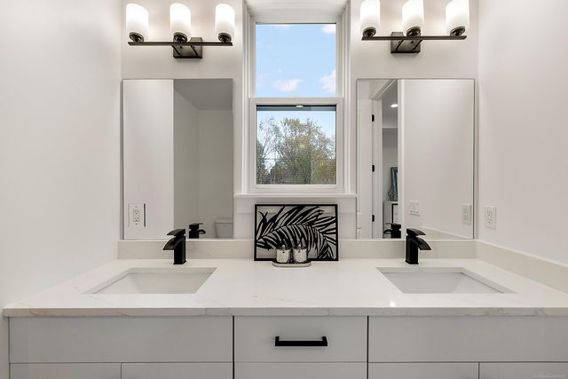 5926 Everton Avenue, Troy, MI 48085