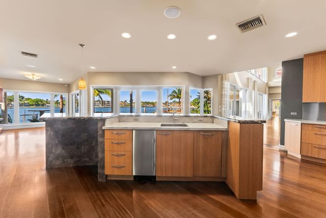 3 Isla Bahia Drive, Fort Lauderdale, FL 33316