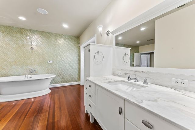 3 Isla Bahia Drive, Fort Lauderdale, FL 33316