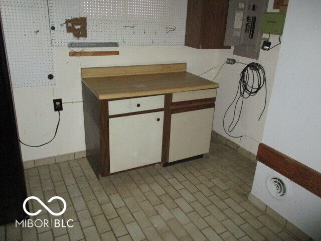 7126 Forest Park Drive, Indianapolis, IN 46217