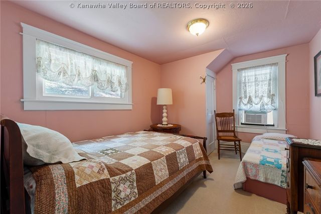 2604 Pennsylvania Avenue, Charleston, WV 25302