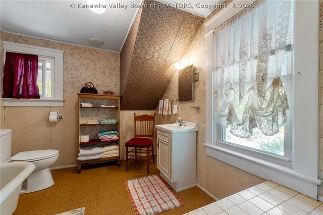 2604 Pennsylvania Avenue, Charleston, WV 25302