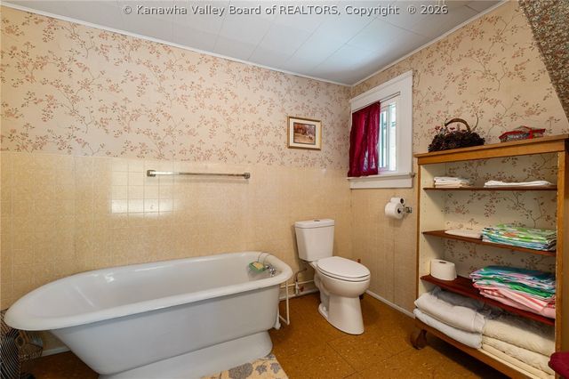2604 Pennsylvania Avenue, Charleston, WV 25302