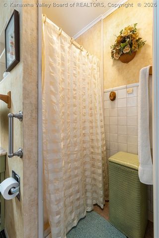 2604 Pennsylvania Avenue, Charleston, WV 25302