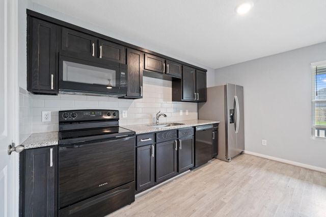 17038 Marie Village Drive, Conroe, TX 77306