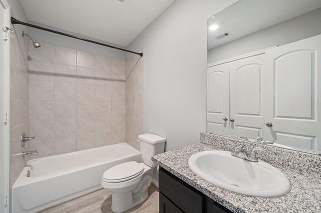 17038 Marie Village Drive, Conroe, TX 77306