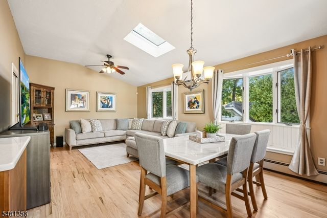 14 Wayland Dr, Verona Twp., NJ 07044