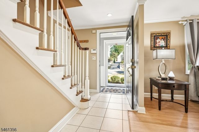 14 Wayland Dr, Verona Twp., NJ 07044