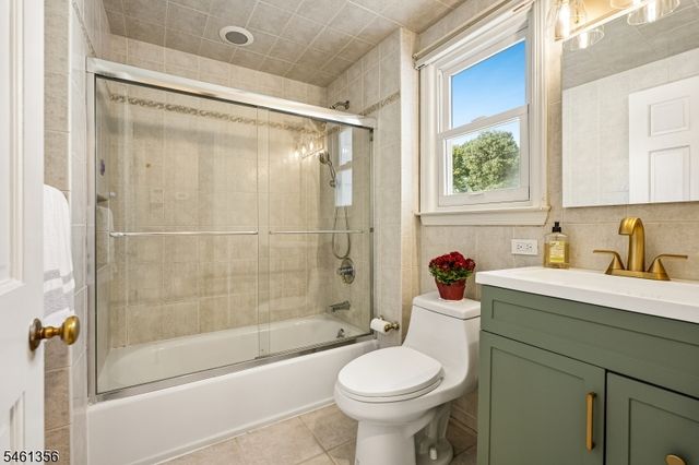 14 Wayland Dr, Verona Twp., NJ 07044