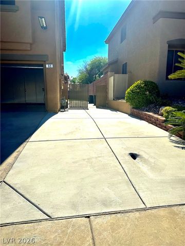 52 Green Hills Court, Henderson, NV 89012