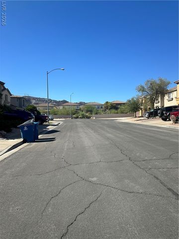 52 Green Hills Court, Henderson, NV 89012