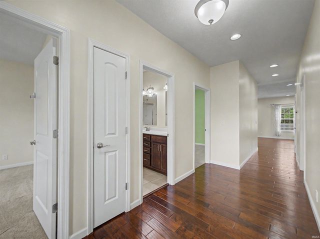 3661 Arbor Pointe Drive, Newburgh, IN 47630