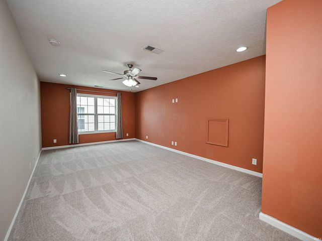 3661 Arbor Pointe Drive, Newburgh, IN 47630