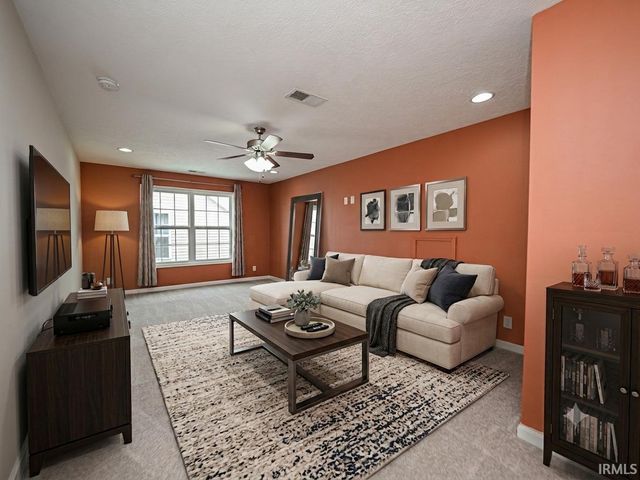 3661 Arbor Pointe Drive, Newburgh, IN 47630