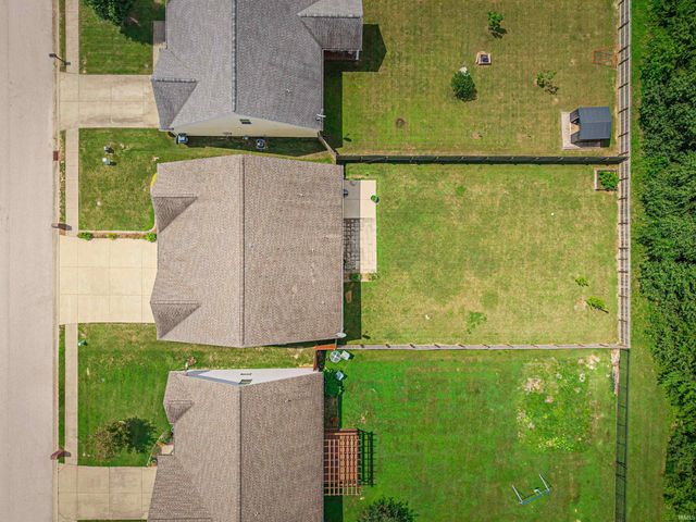 3661 Arbor Pointe Drive, Newburgh, IN 47630