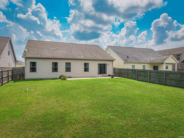 3661 Arbor Pointe Drive, Newburgh, IN 47630