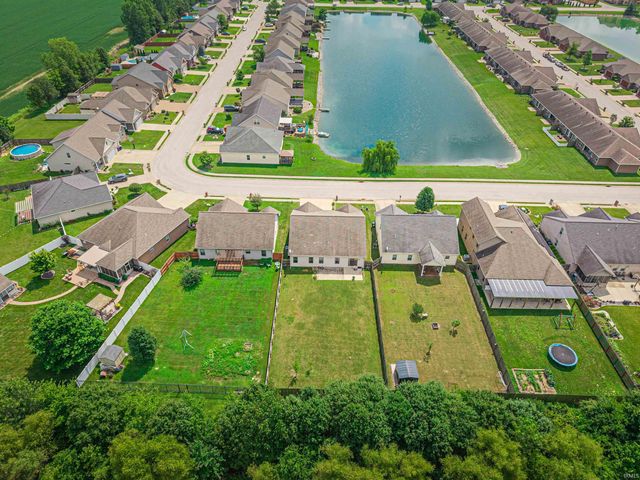 3661 Arbor Pointe Drive, Newburgh, IN 47630
