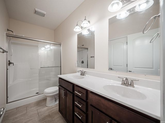 3661 Arbor Pointe Drive, Newburgh, IN 47630
