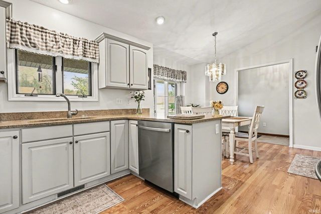 21064 Morning Dove Trail, South Bend, IN 46614