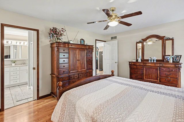 21064 Morning Dove Trail, South Bend, IN 46614