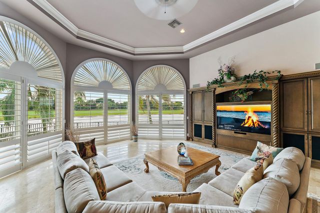 10520 Hawks Landing Terrace, West Palm Beach, FL 33412