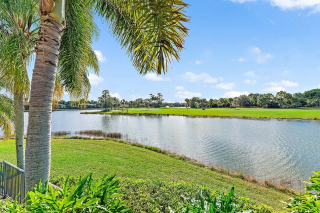 10520 Hawks Landing Terrace, West Palm Beach, FL 33412