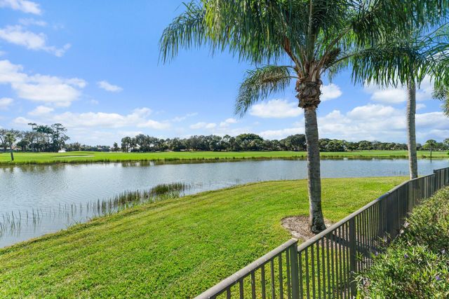 10520 Hawks Landing Terrace, West Palm Beach, FL 33412