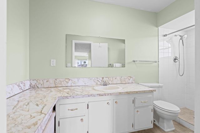 3 Greenway Village North N 209, Royal Palm Beach, FL 33411