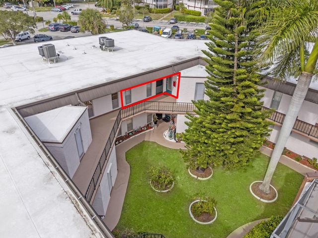 3 Greenway Village North N 209, Royal Palm Beach, FL 33411