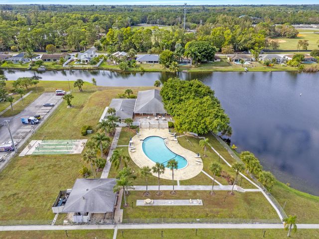 3 Greenway Village North N 209, Royal Palm Beach, FL 33411