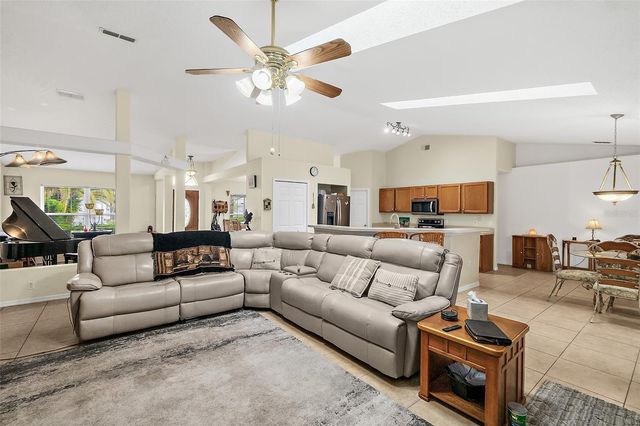 22 EGRET TRAIL, Palm Coast, FL 32164