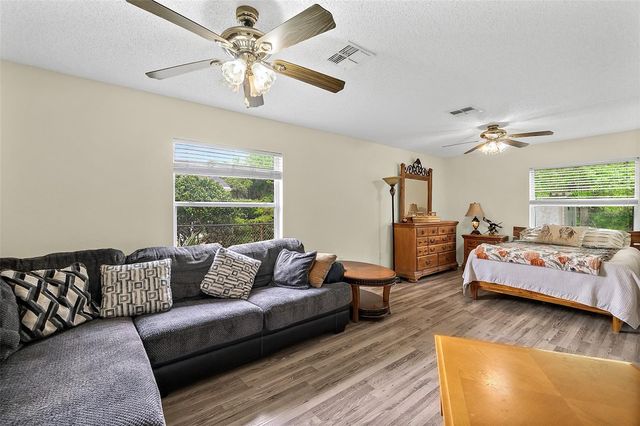 22 EGRET TRAIL, Palm Coast, FL 32164