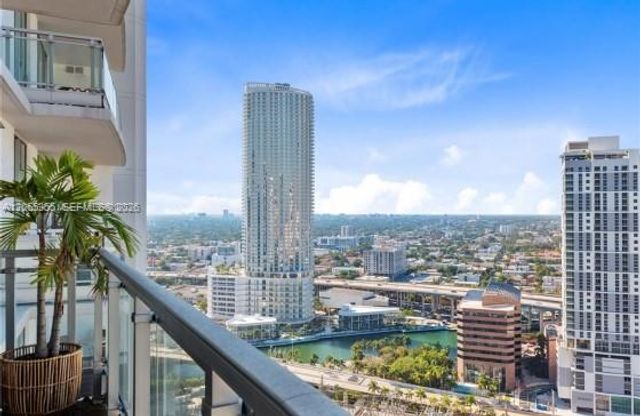 90 SW 3rd Street 3106, Miami, FL 33130