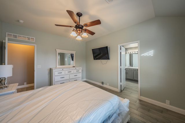 105 Rain Cloud Drive, Waxahachie, TX 75165