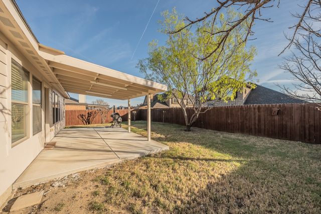 105 Rain Cloud Drive, Waxahachie, TX 75165