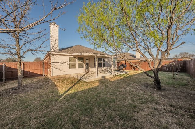 105 Rain Cloud Drive, Waxahachie, TX 75165