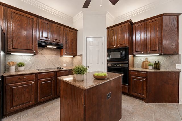 613 Pelican Hills Drive, Fairview, TX 75069