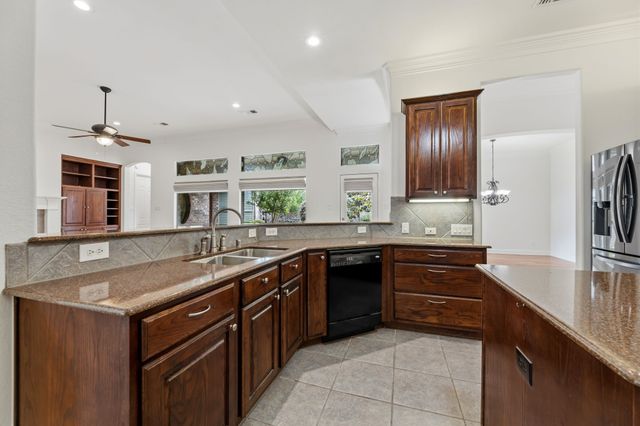 613 Pelican Hills Drive, Fairview, TX 75069