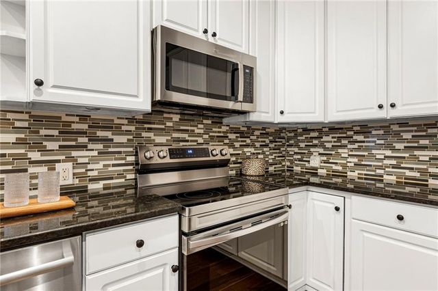 12705 W 125th Street, Overland Park, KS 66213