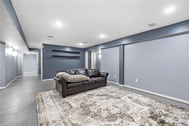 12705 W 125th Street, Overland Park, KS 66213